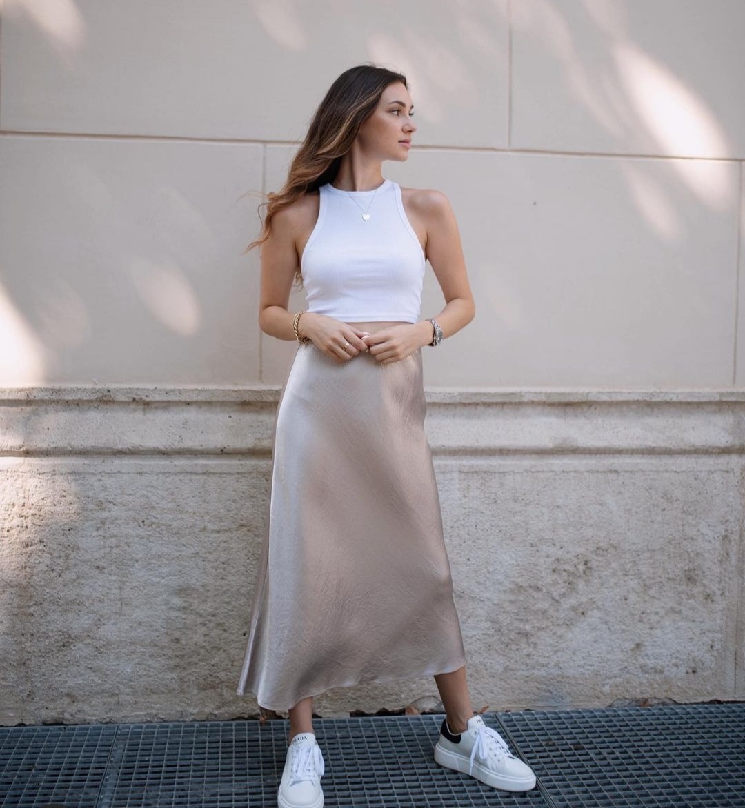 Outfit Ideas For Stylish Skirts