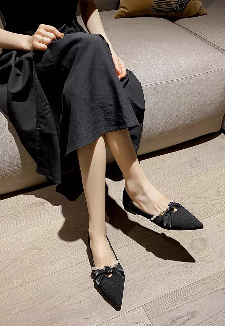 Chic And Trendy Flat Shoes