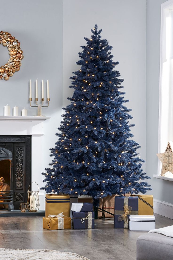 Christmas Tree Decorating Trends 2023